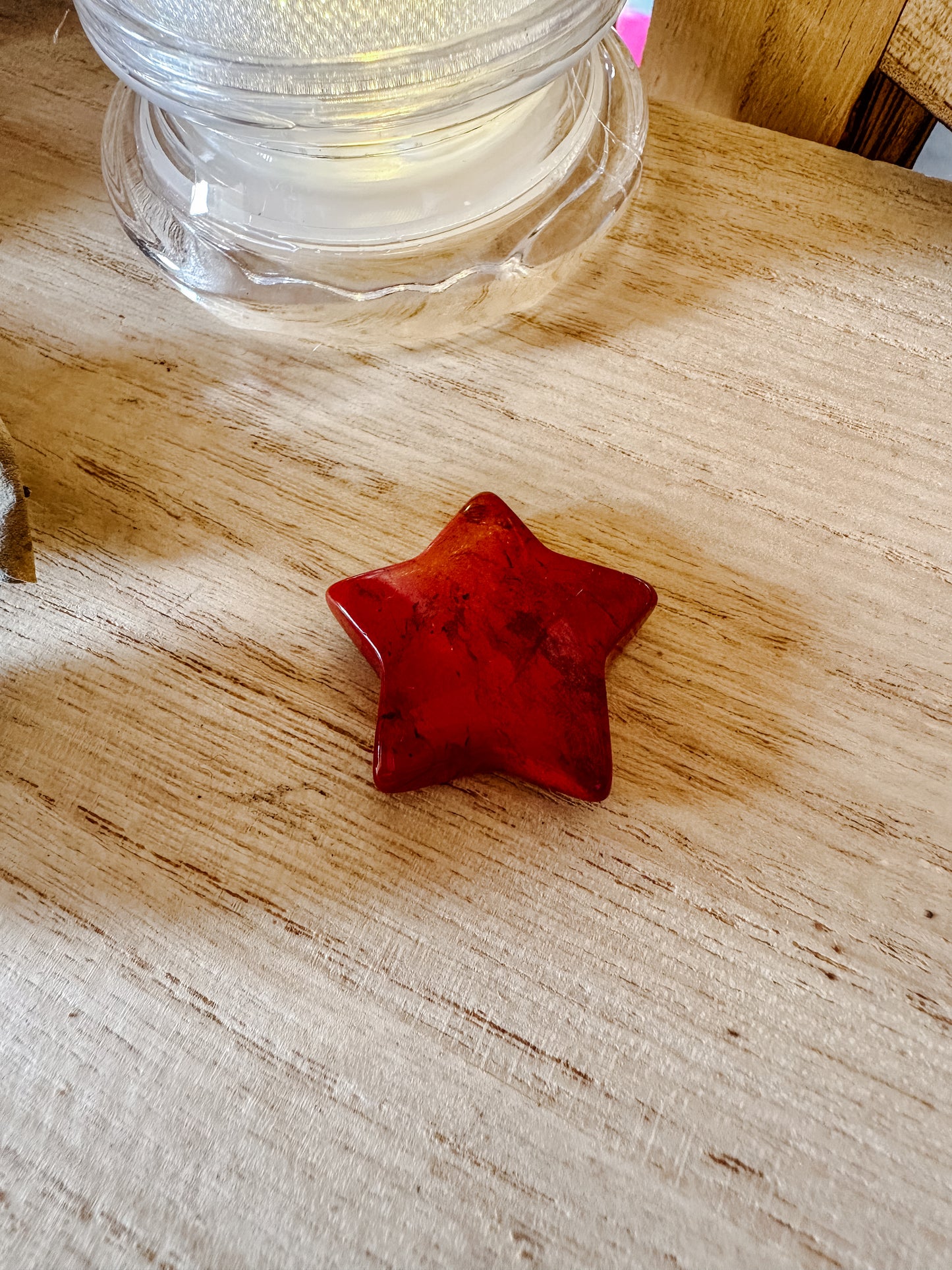 Étoile en Jaspe Rouge – Vitalité et Énergie Festive ⭐️❤️