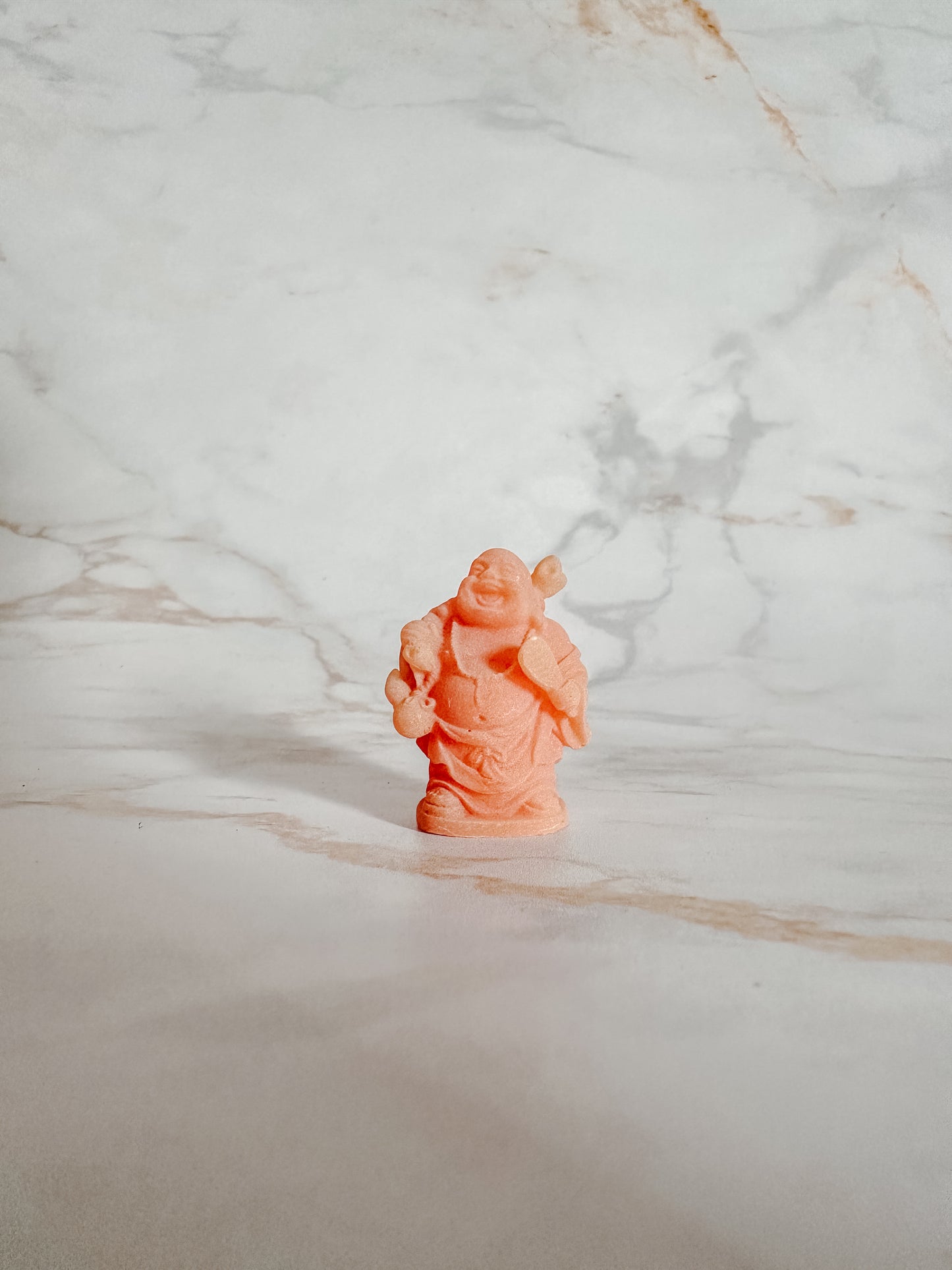 Petit Bouddha Rose avec Éventail et Perles | Chance et Longévité