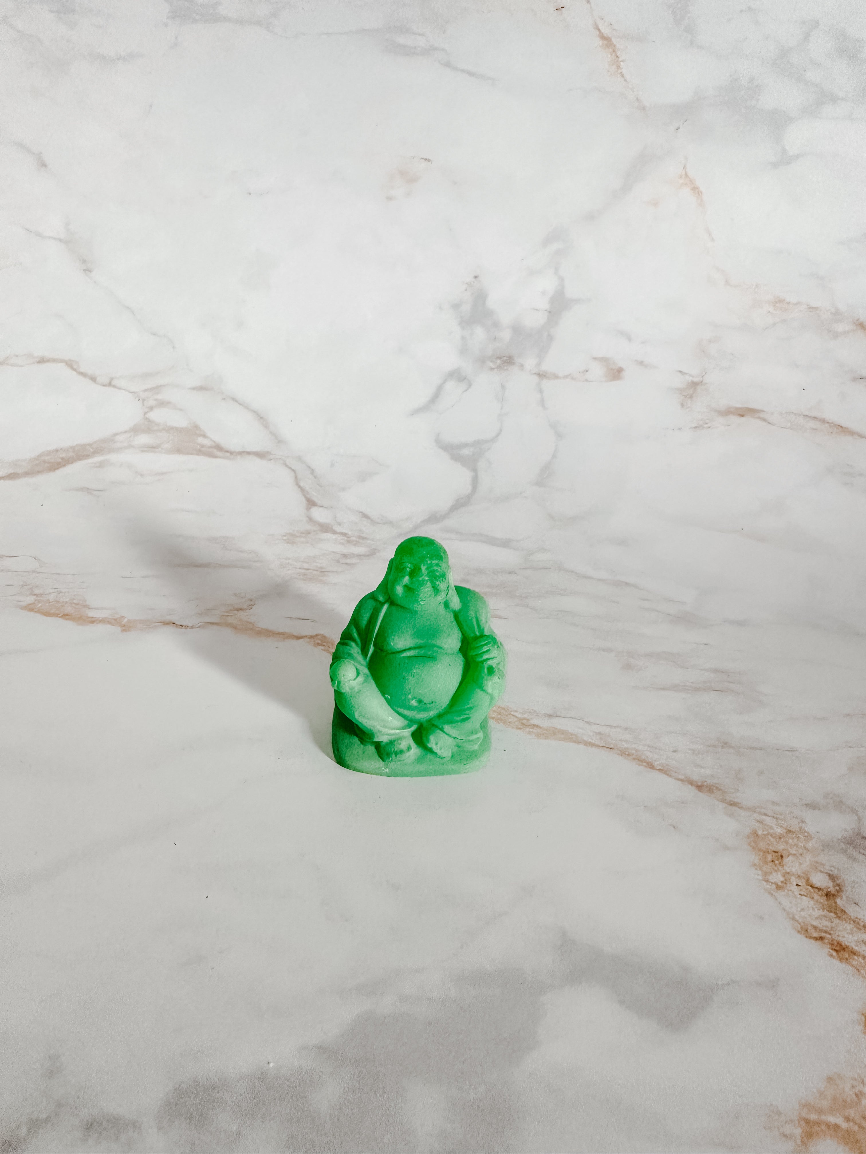 Petit Bouddha Vert Assis en Méditation | Paix et Sagesse