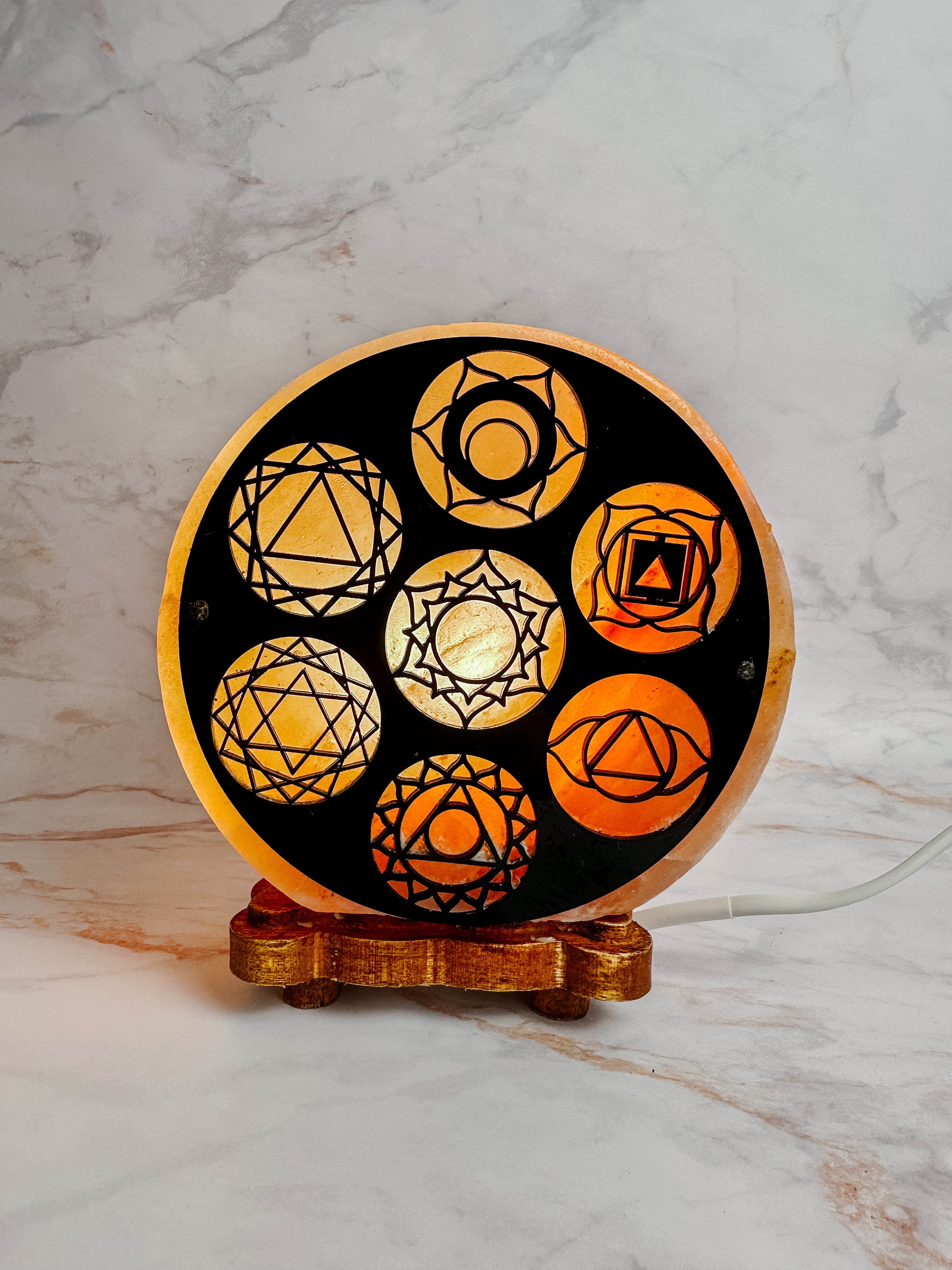 Lampe de sel 7 Chakras – Pierre de sel de l’Himalaya