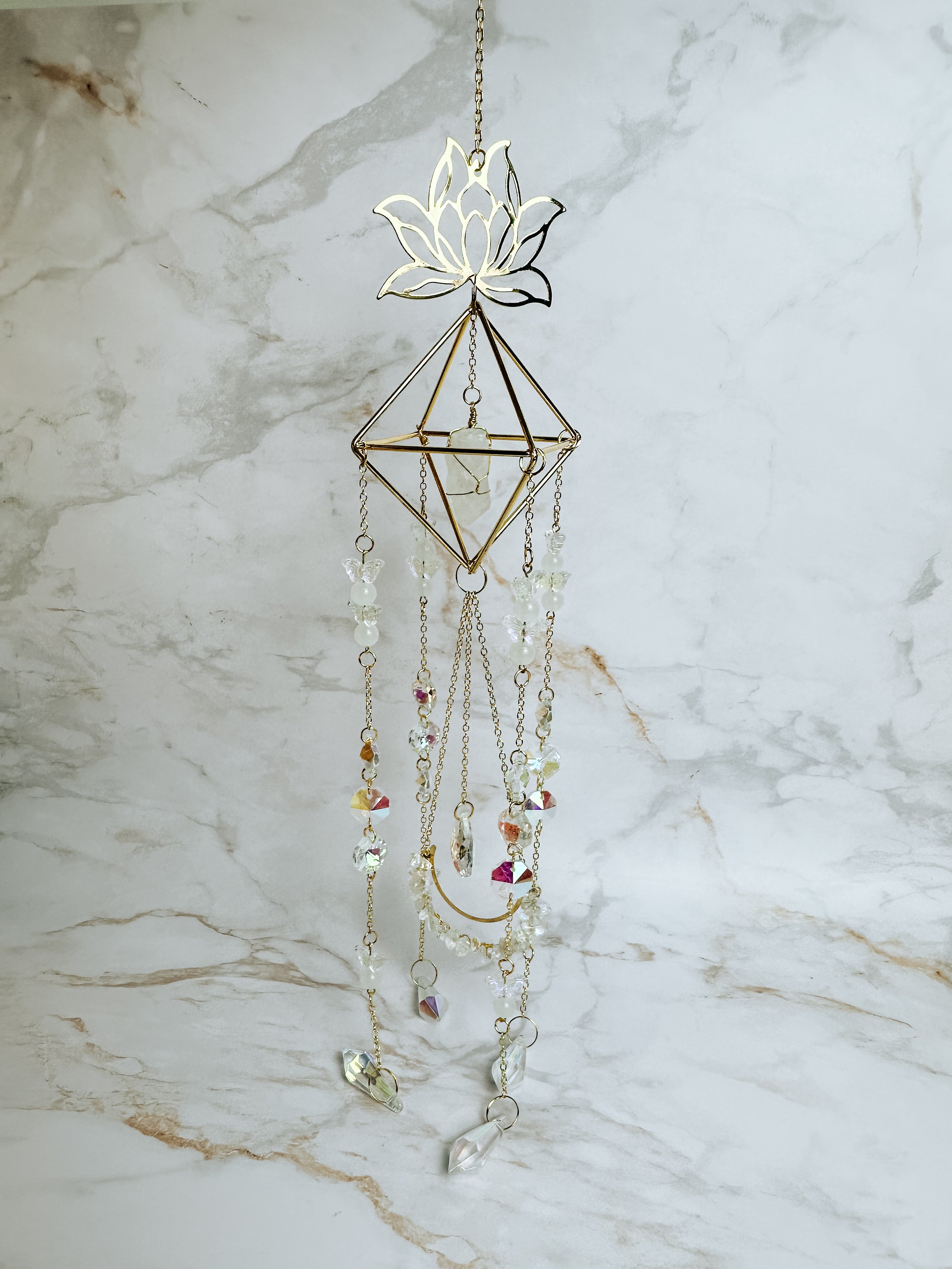 Grand Attrape-Soleil Lotus & Cristal de Roche – Lumière & Harmonie