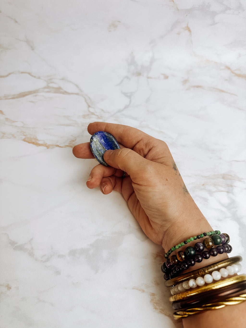 Pierre de Souci en Lapis-Lazuli – Galet Naturel d’Intuition & Expression