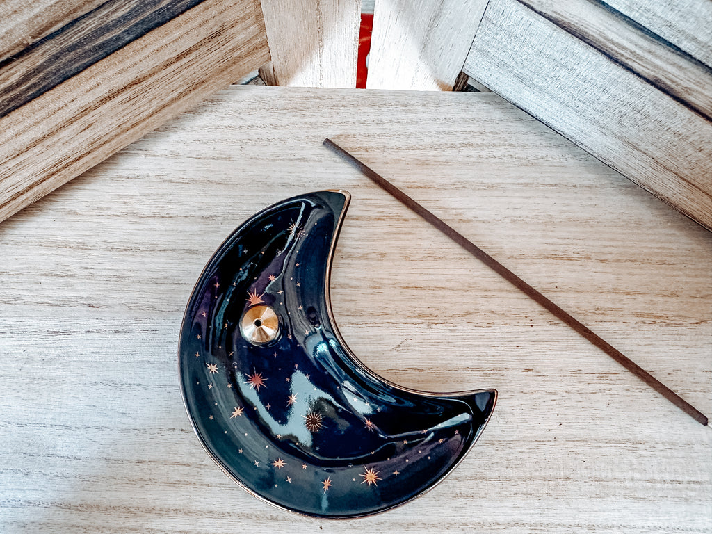Brûleur d'Encens en Céramique en Forme de Lune : Élégance Céleste