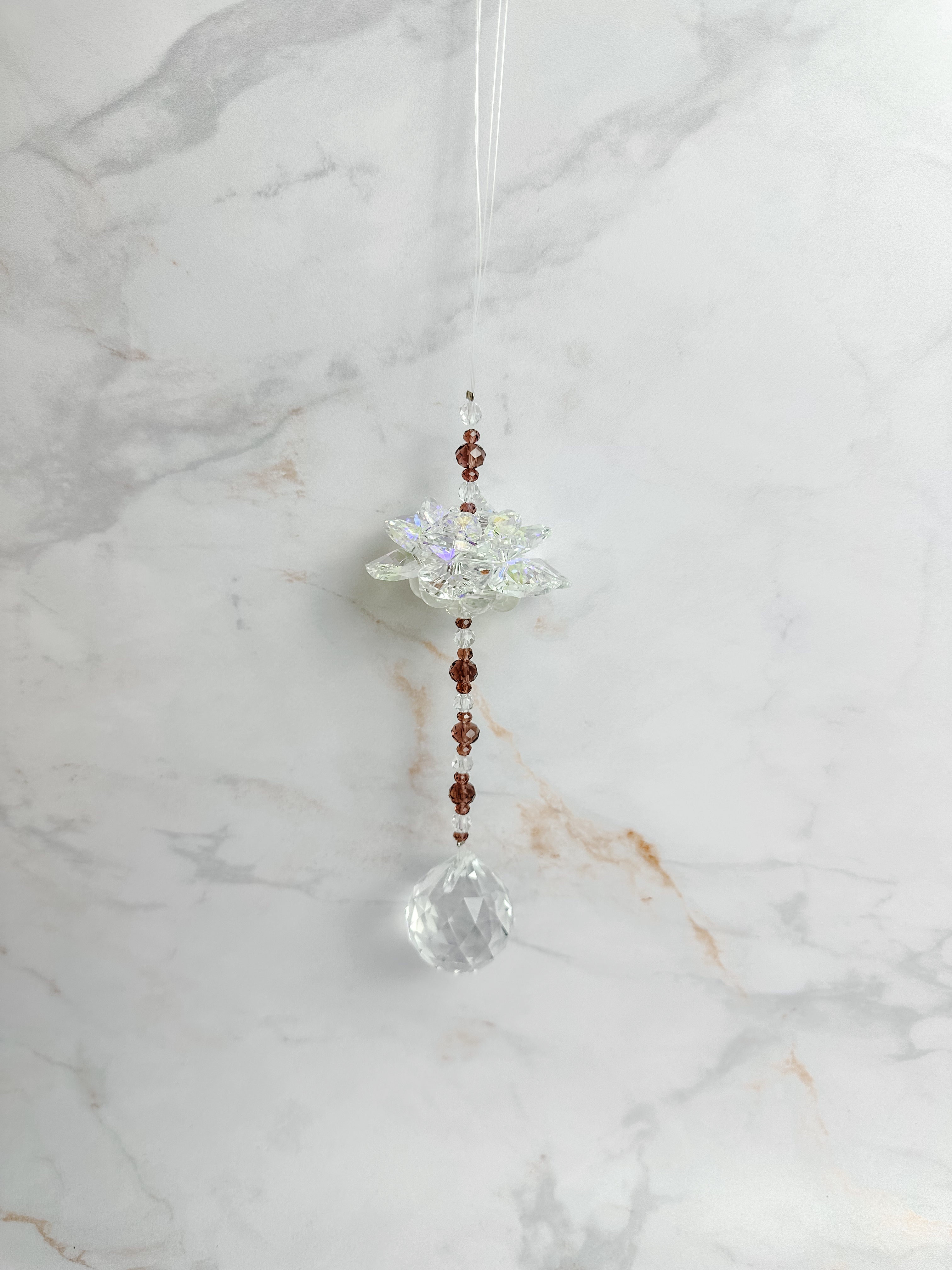 Attrape-soleil Lotus & Sphère Cristal – Équilibre & Harmonie Feng Shui